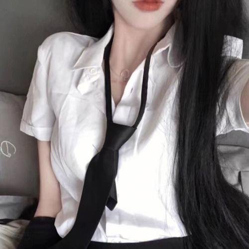卡门与萝拉